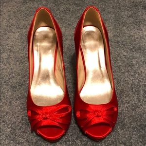 Red Bow Heels